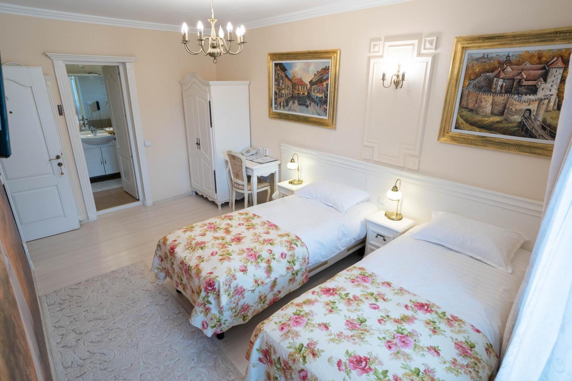 Villa Alice Σουκεάβα Δωμάτιο φωτογραφία